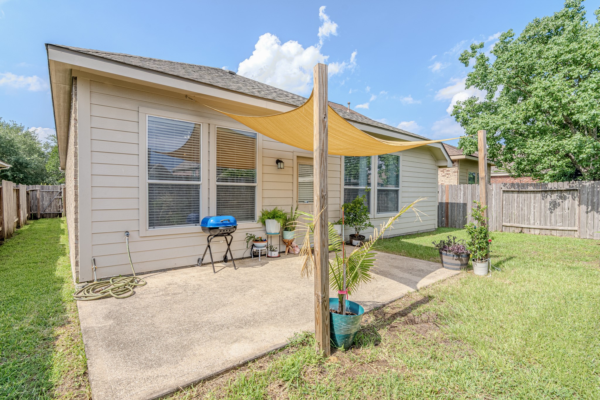 2954 Smokey Forest Lane Spring, TX 77386 - Photo 40 of 40 a view of a house with backyard and sitting area