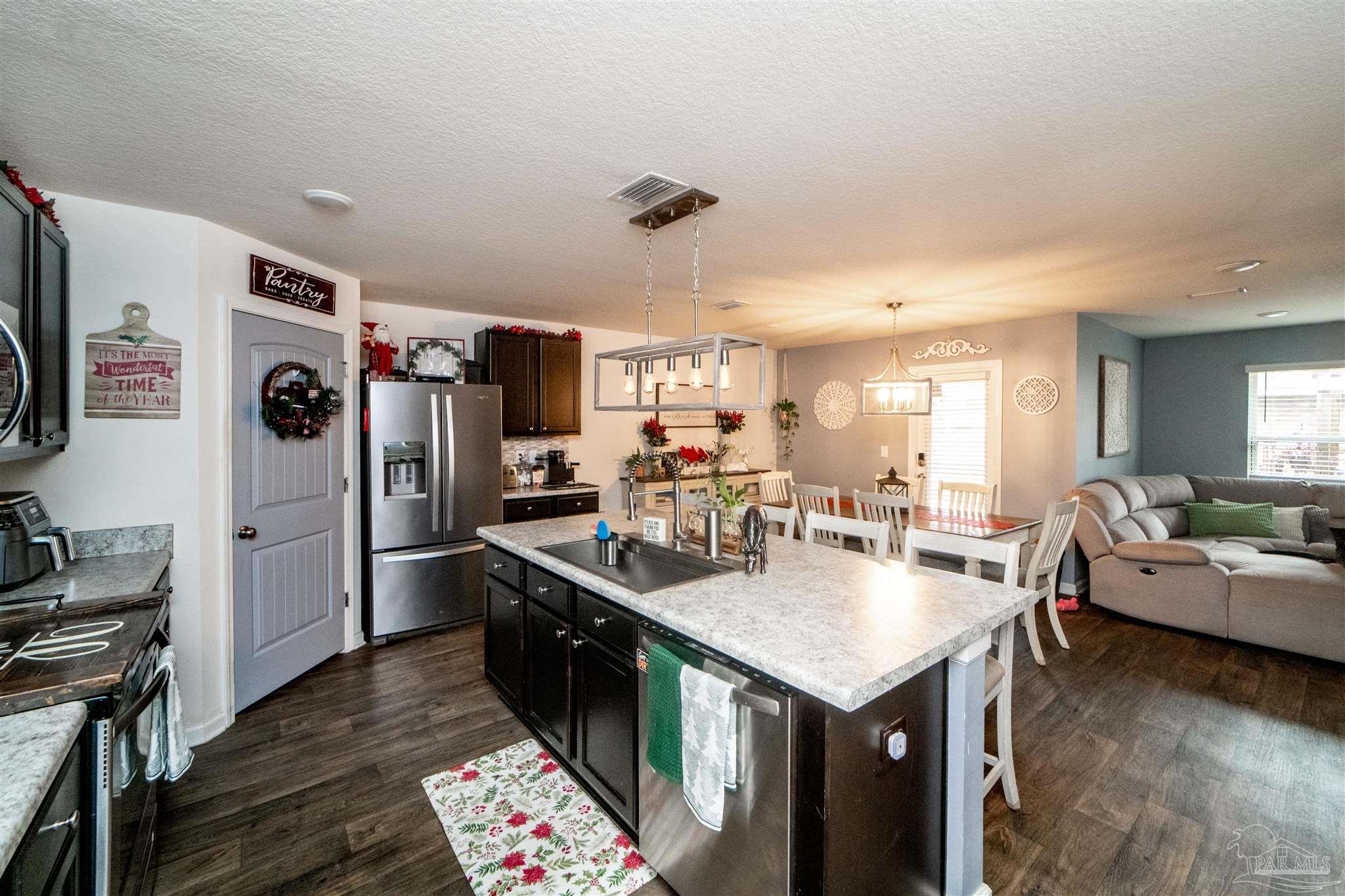 7344 Single Trace Pensacola, FL 32526 - Photo 7 of 41