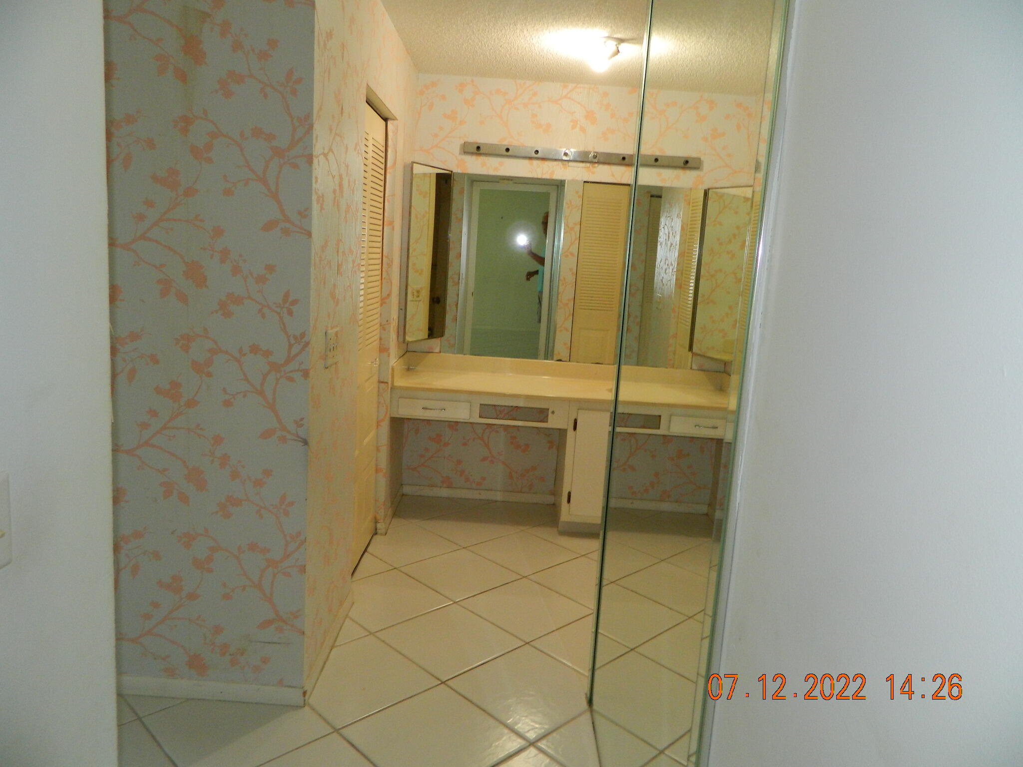 21213 Lago Circle, Unit 10E Boca Raton, FL 33433 - Photo 20 of 21 DSCN8563