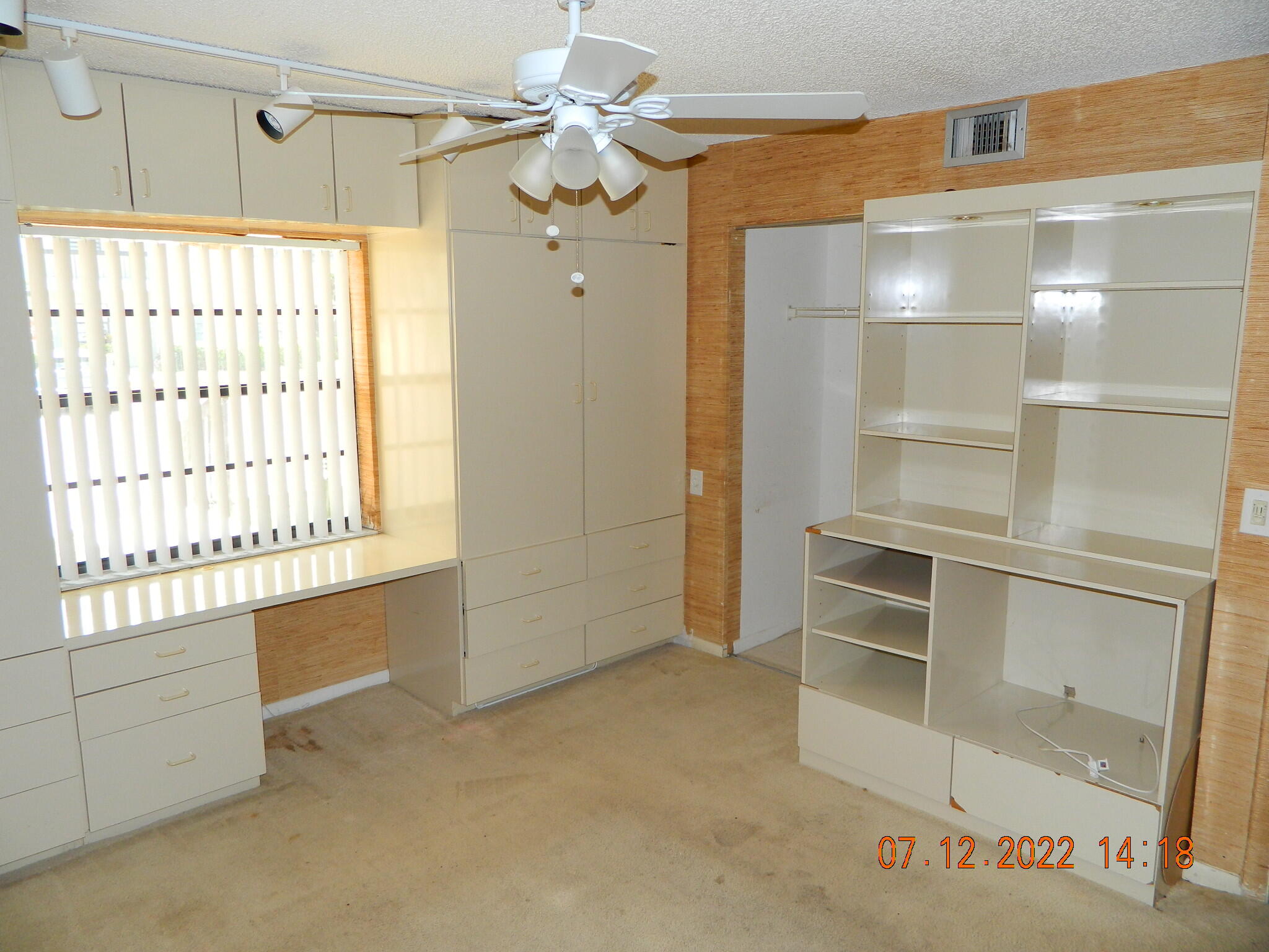21213 Lago Circle, Unit 10E Boca Raton, FL 33433 - Photo 7 of 21 DSCN8555