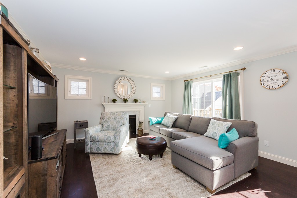 165 Beach Road Salisbury, MA 01952 - Photo 8 of 24 Gallery Image 8