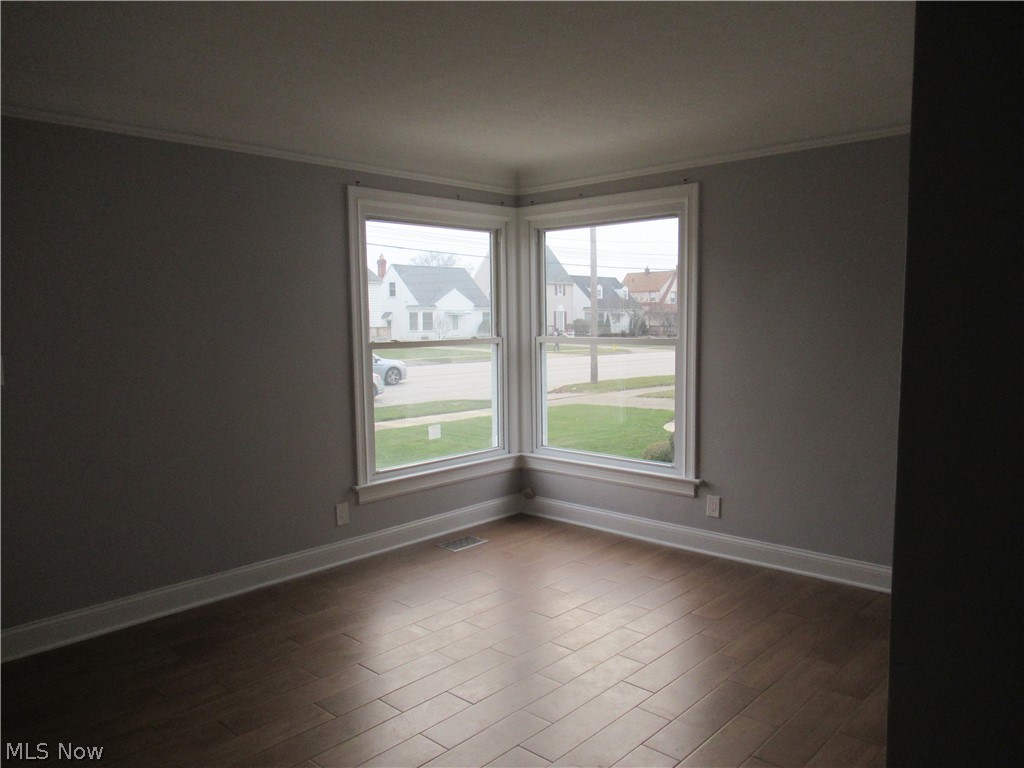 6110 Snow Road Parma, OH 44129 - Photo 4 of 7