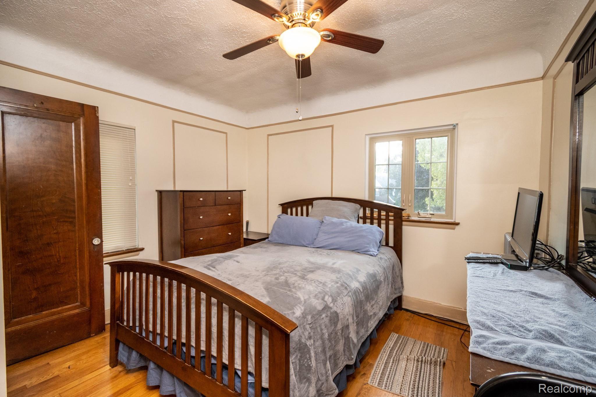 4690 Audubon Road Detroit, MI 48224 - Photo 22 of 37 Bedroom