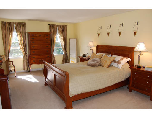 28 Pilgrim Road Mansfield, MA 02048 - Photo 10 of 19 Gallery Image 10