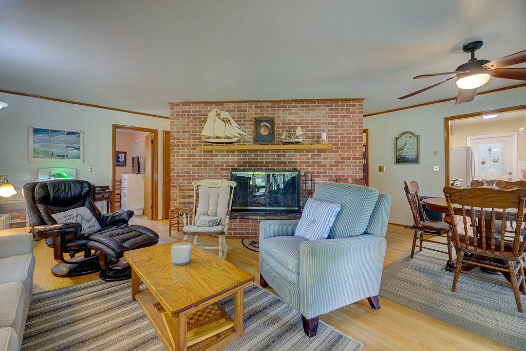 5290 Lakeview Road Chincoteague Island, VA 23336 - Photo 10 of 54