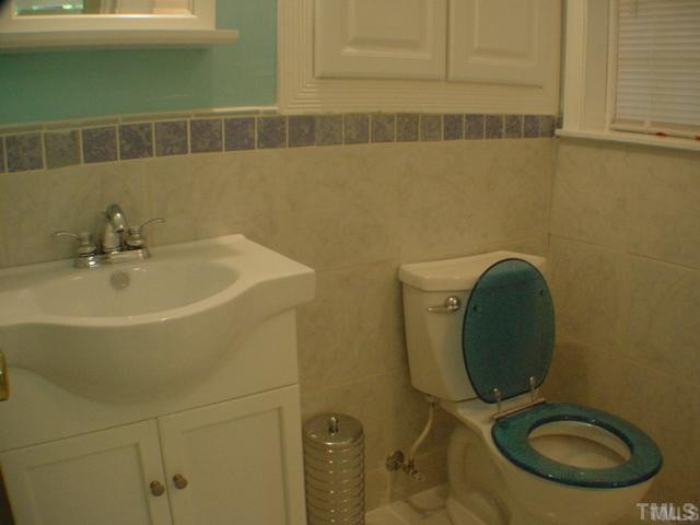 4404 Malvern Road Durham, NC 27707 - Photo 10 of 12 Bonus in Basement Bathroom: Full bath in basement, tile and small shower. Bathroom