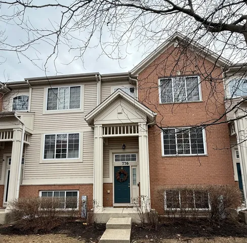 $399,900 | 776 Hanbury Drive, Des Plaines, IL 60016