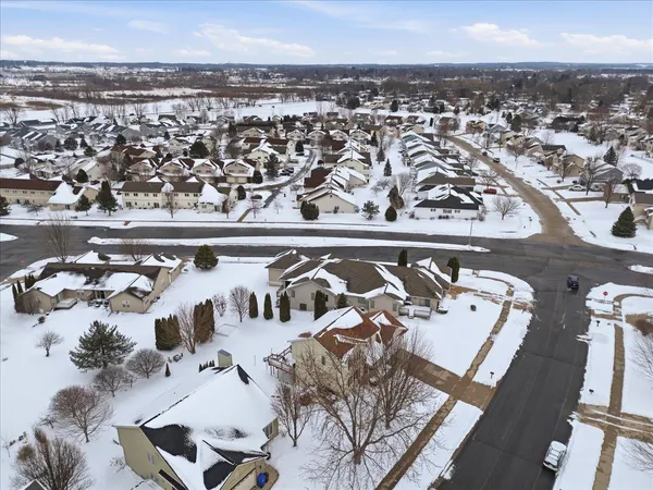 $395,000 | 375 Alpine Parkway, Oregon, WI 53575