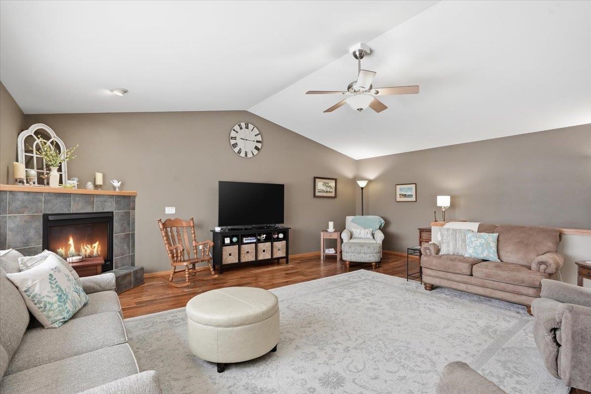 375 Alpine Parkway Oregon, WI 53575 - Photo 6 of 57