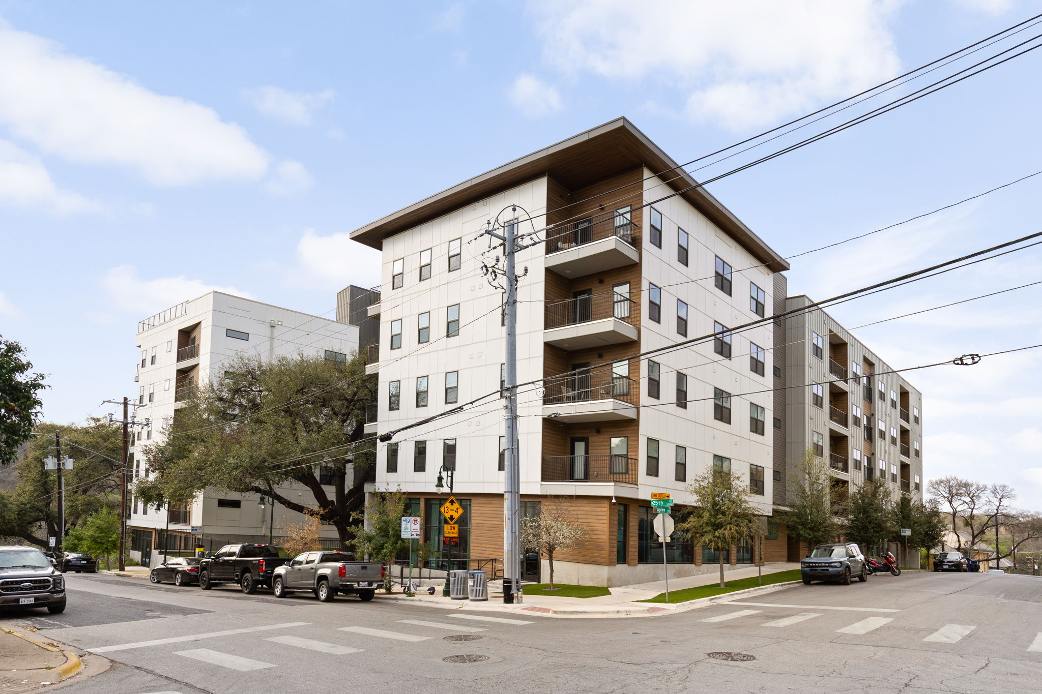 2500 Longview Street, Unit 405 Austin, TX 78705 - Photo 26 of 28 View of apartment building / complex