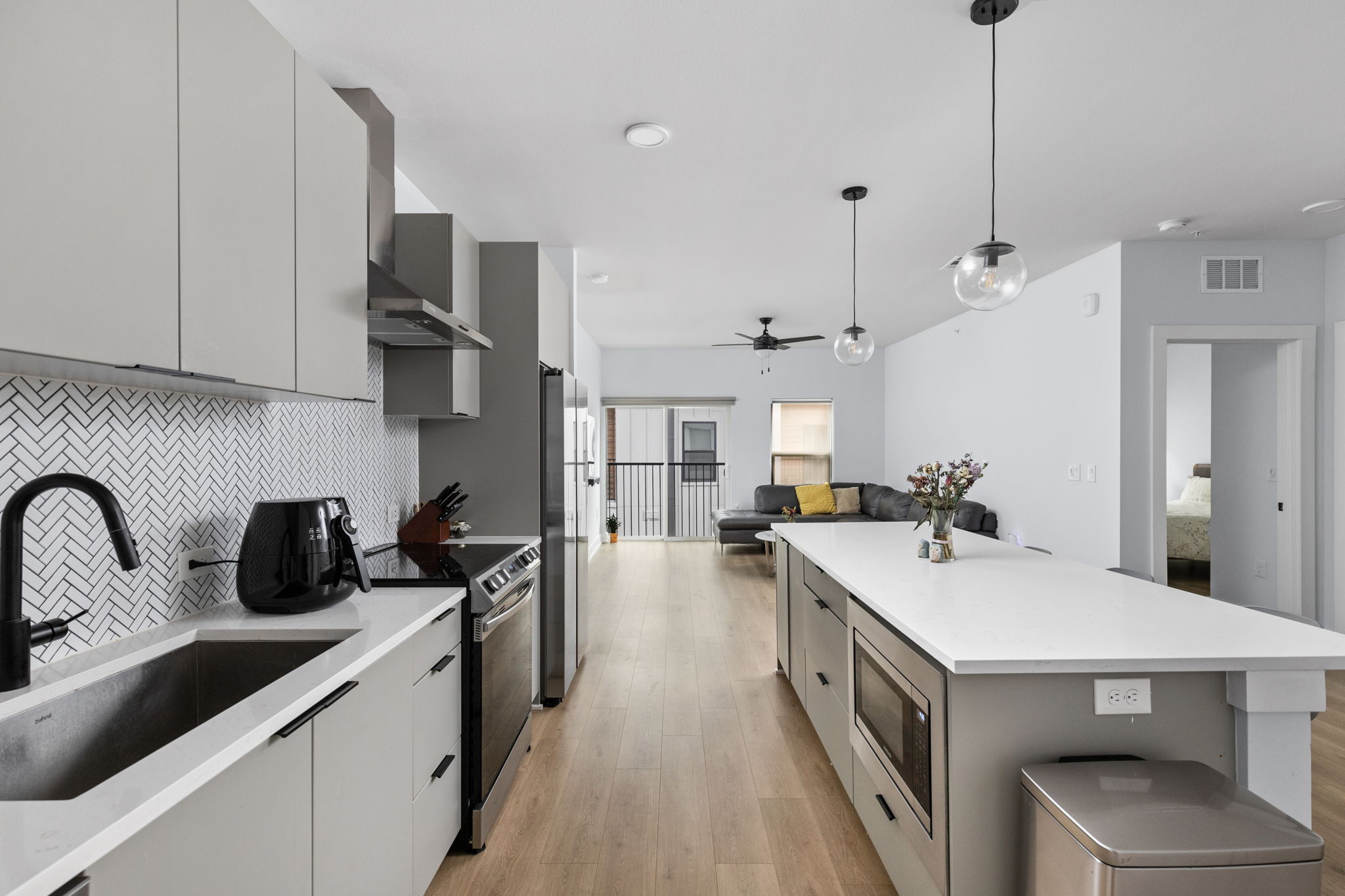 2500 Longview Street, Unit 405 Austin, TX 78705 - Photo 6 of 28