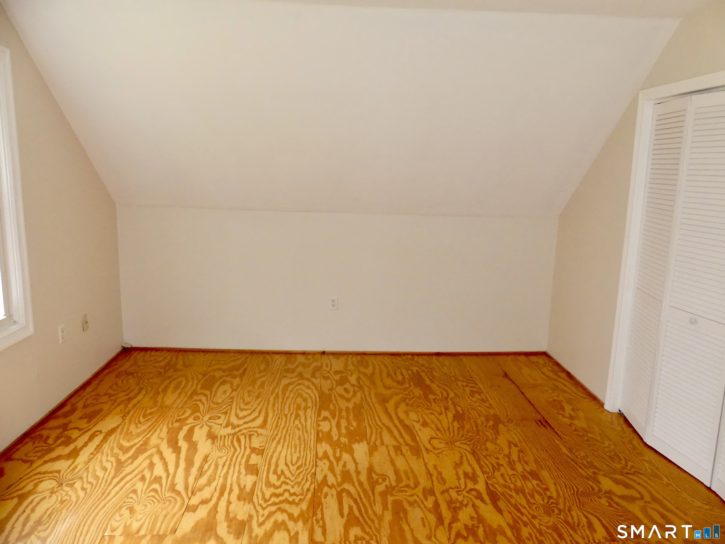 21 Winthrop Road Chester, CT 06412 - Photo 13 of 18