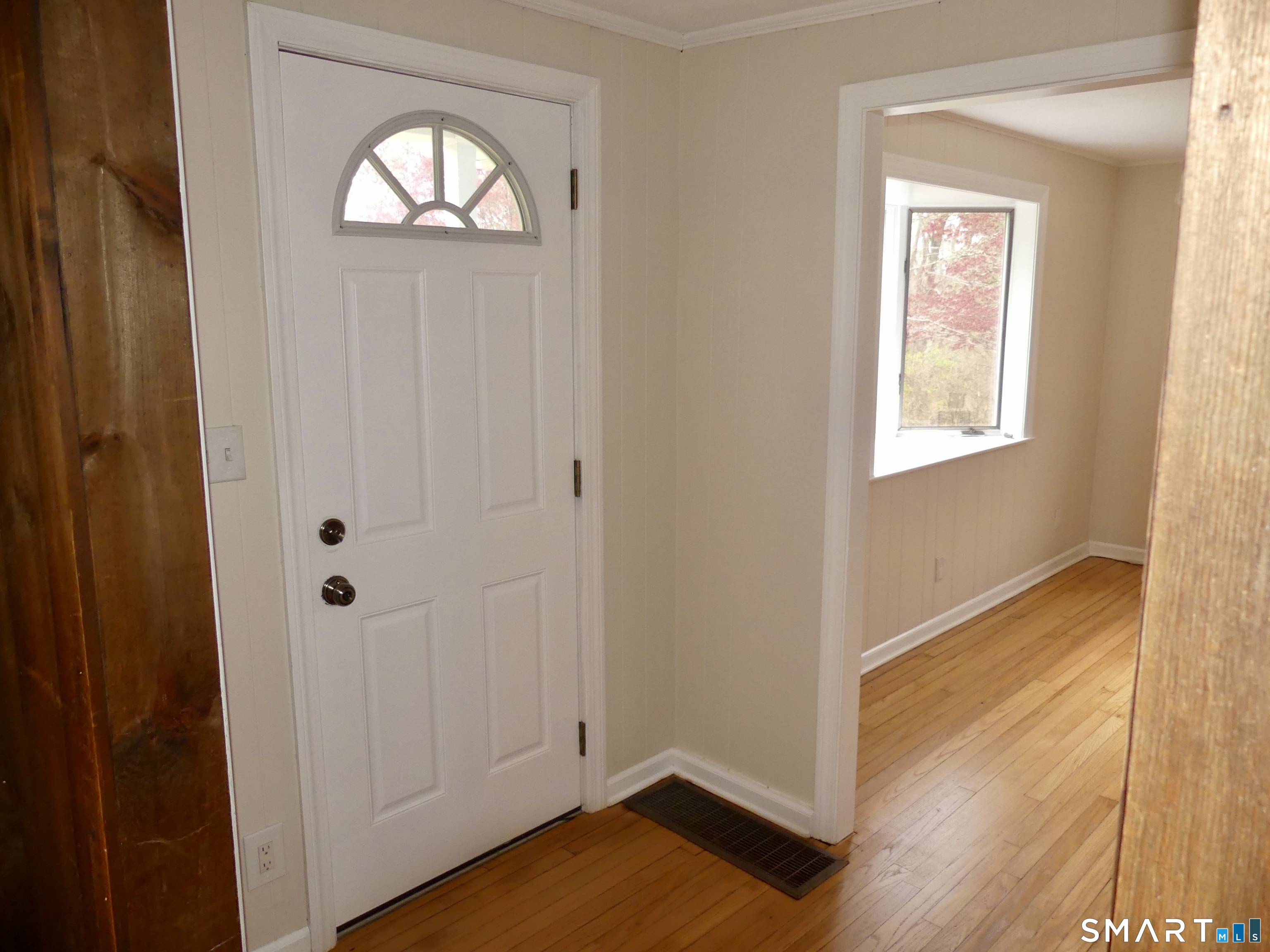 21 Winthrop Road Chester, CT 06412 - Photo 7 of 18