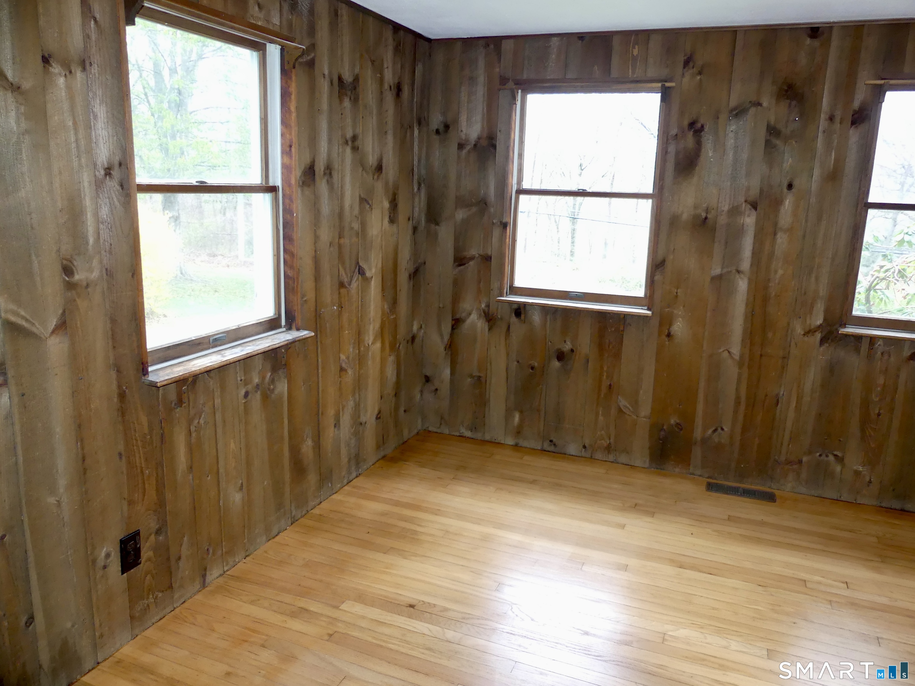 21 Winthrop Road Chester, CT 06412 - Photo 9 of 18