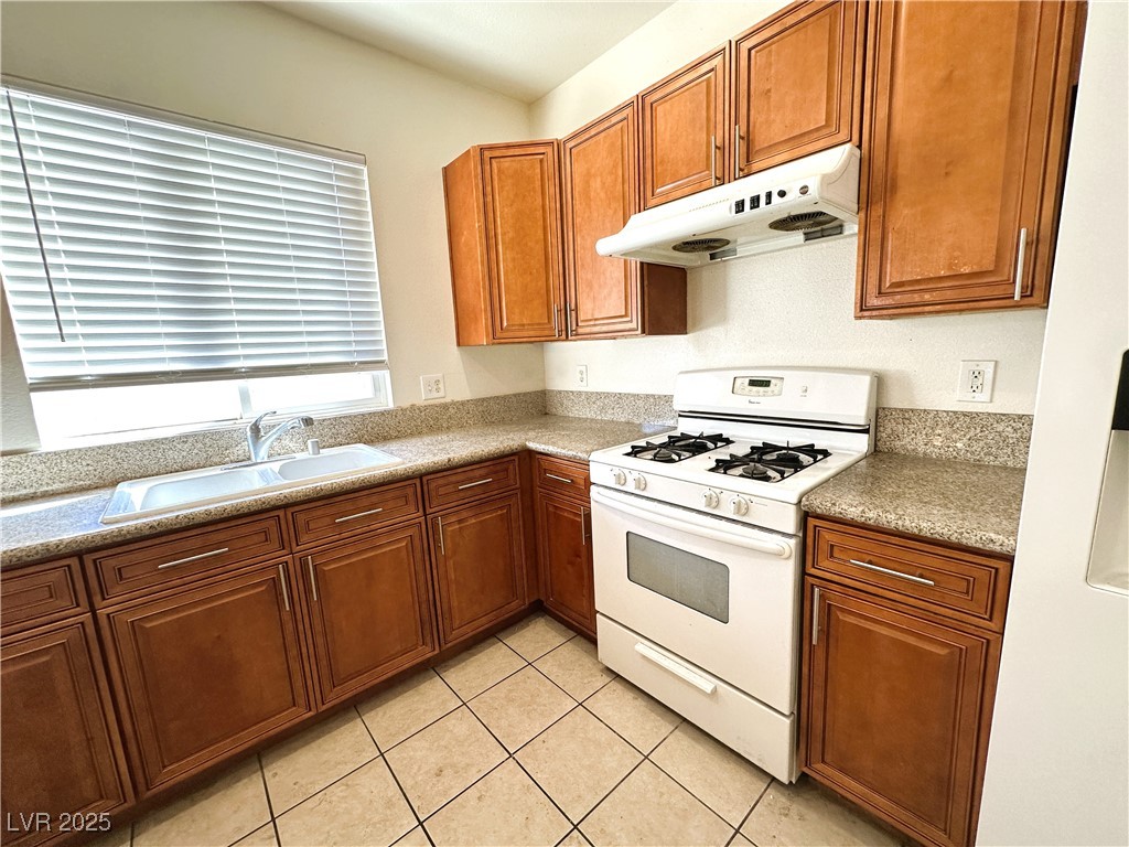 2610 Rimpacific Circle Las Vegas, NV 89146 - Photo 2 of 9