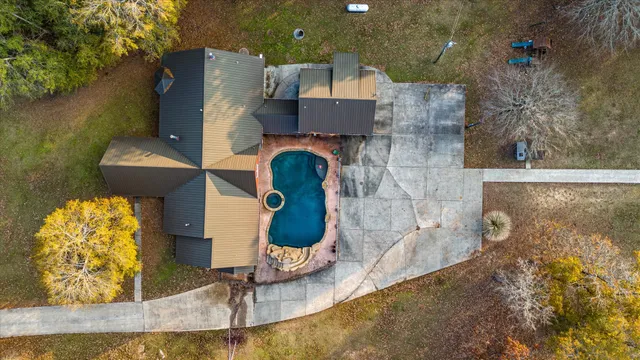 $1,200,000 | 20205 Highway 146, Liberty, TX 77575