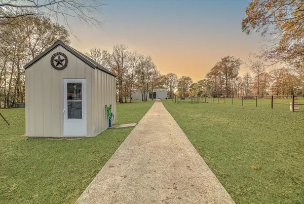 $1,200,000 | 20205 Highway 146, Liberty, TX 77575