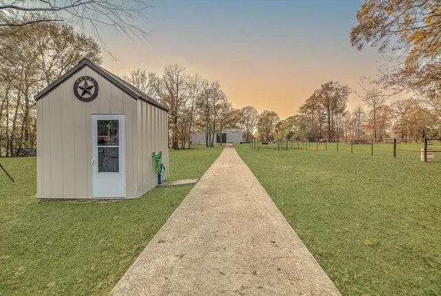 $1,200,000 | 20205 Highway 146, Liberty, TX 77575