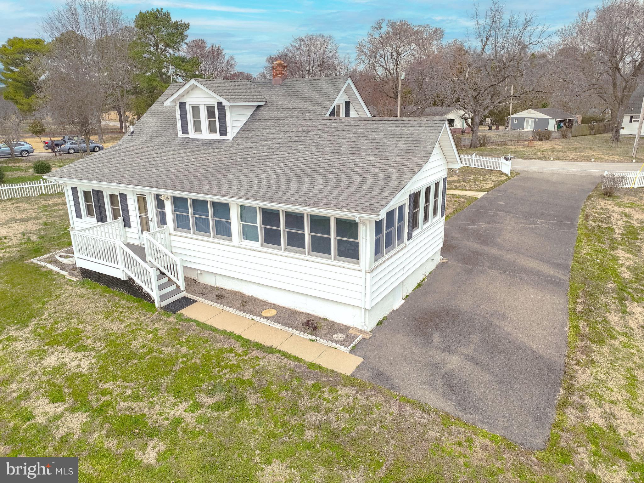 21225 Whites Neck Road Bushwood, MD 20618 - Photo 4 of 71 Front of home