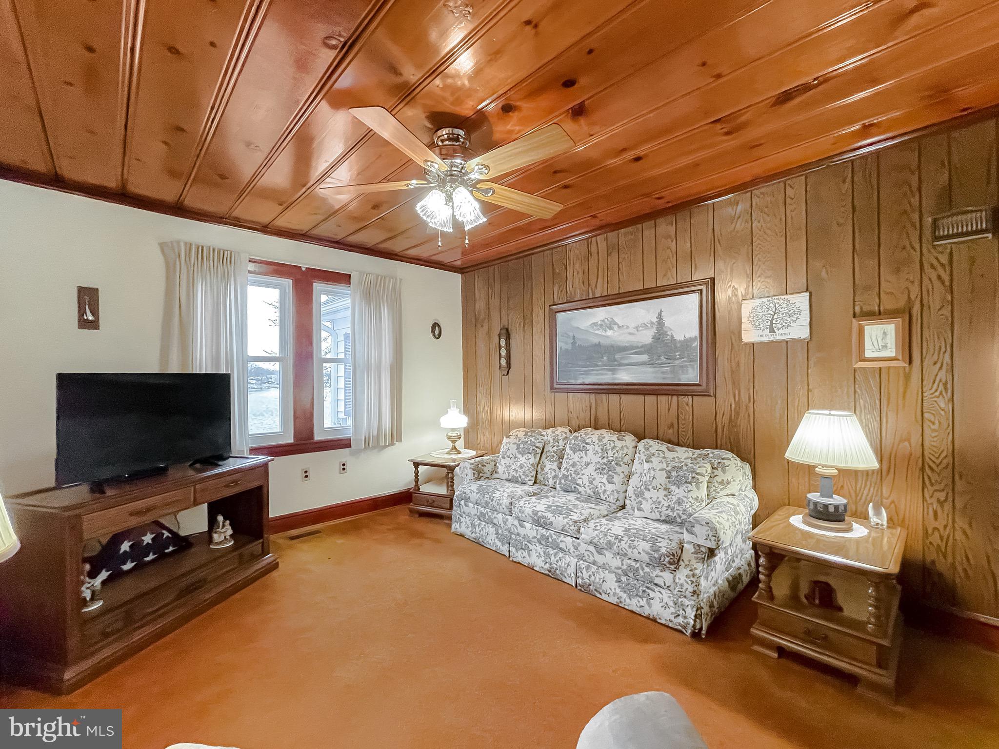 21225 Whites Neck Road Bushwood, MD 20618 - Photo 66 of 71 Family room