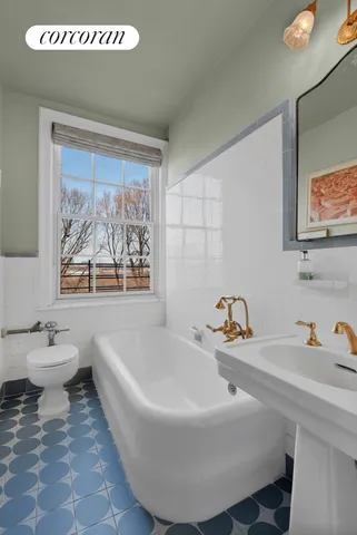 $5,600,000 | 173-175 Riverside Drive, Unit 6D | Upper West Side