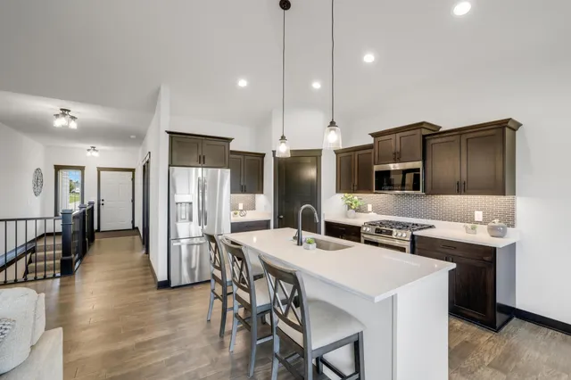 $604,900 | 490 Sea Wing Boulevard, Prescott, WI 54021