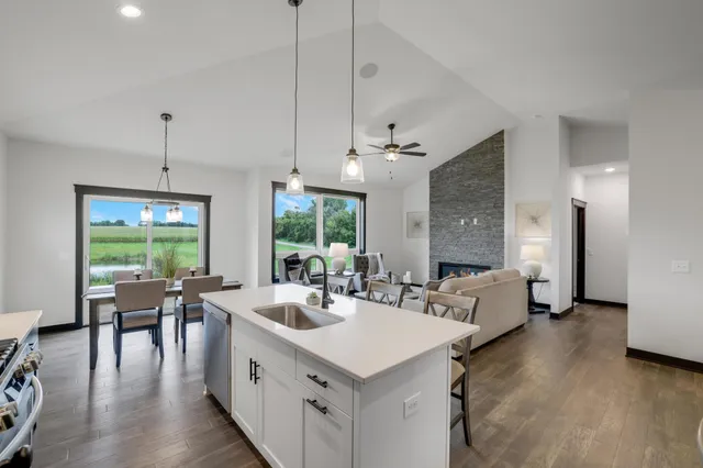 $604,900 | 490 Sea Wing Boulevard, Prescott, WI 54021