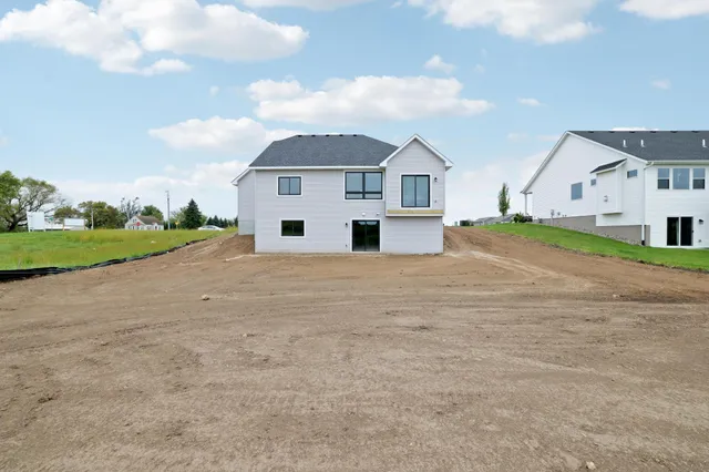 $604,900 | 490 Sea Wing Boulevard, Prescott, WI 54021