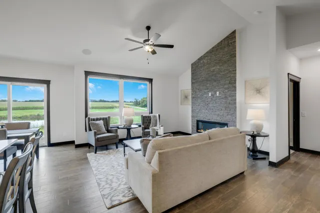 $604,900 | 490 Sea Wing Boulevard, Prescott, WI 54021