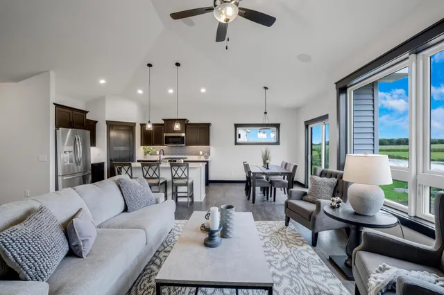 $604,900 | 490 Sea Wing Boulevard, Prescott, WI 54021