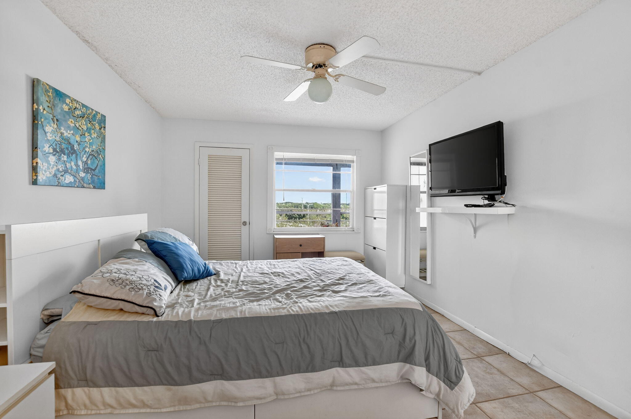 4008 Hythe A Boca Raton, FL 33434 - Photo 14 of 58 Master Bedroom