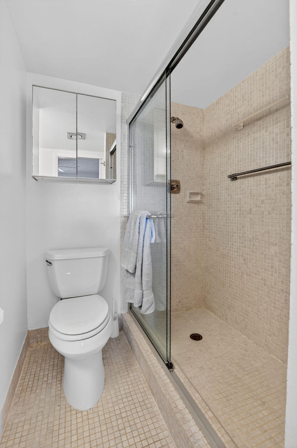 4008 Hythe A Boca Raton, FL 33434 - Photo 17 of 58 Master Bathroom