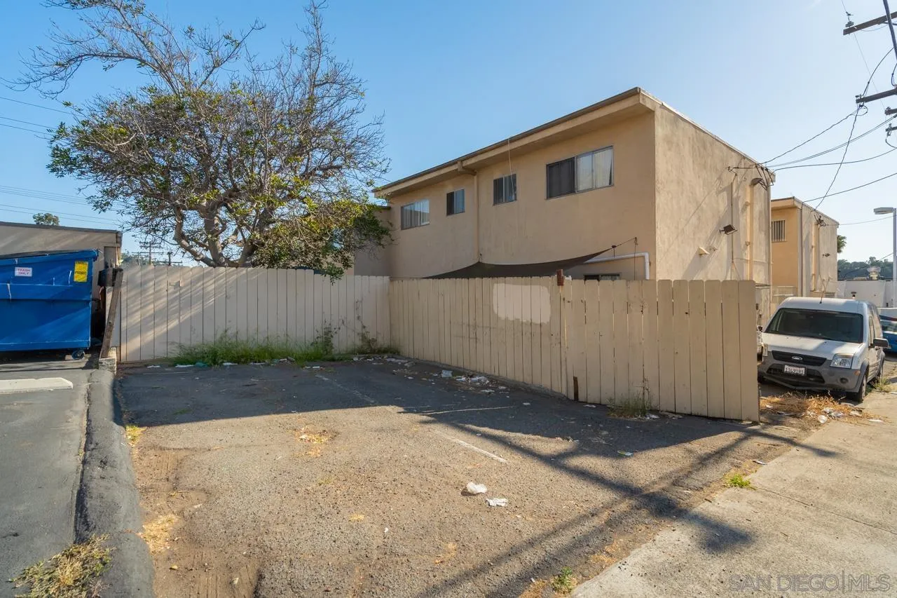 4530 Vandever Avenue, Unit 6 San Diego, CA 92120 - Photo 24 of 25 a backyard of a house