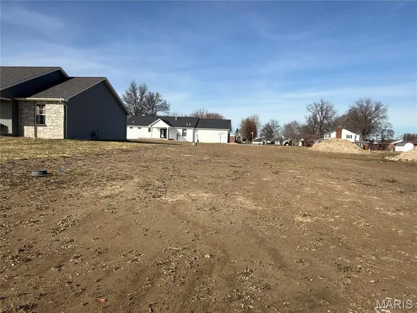 $47,500 | 409 Cobblestone Lane, Red Bud, IL 62278