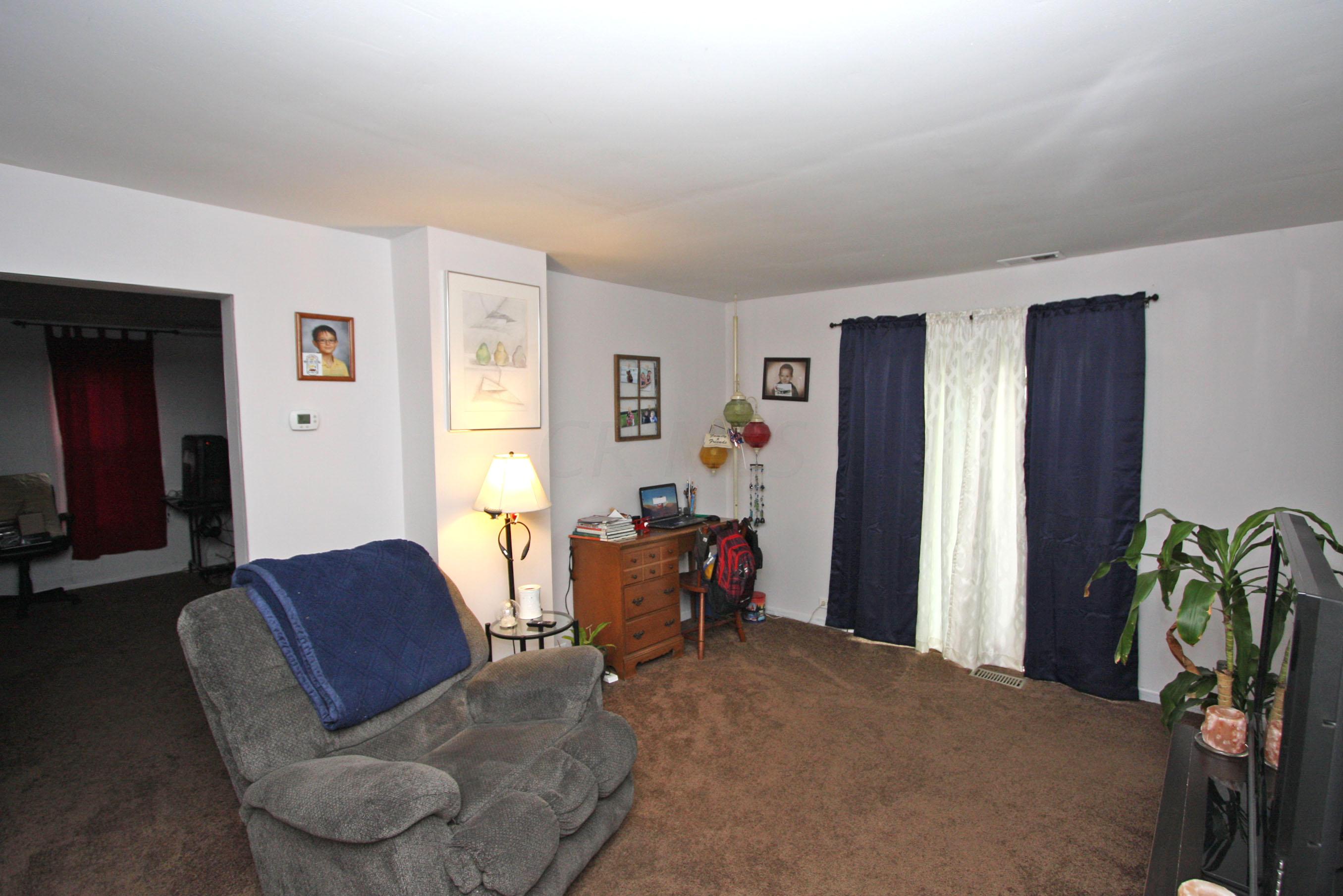 453 Wooster Road Mount Vernon, OH 43050 - Photo 8 of 25 Gallery Image 8