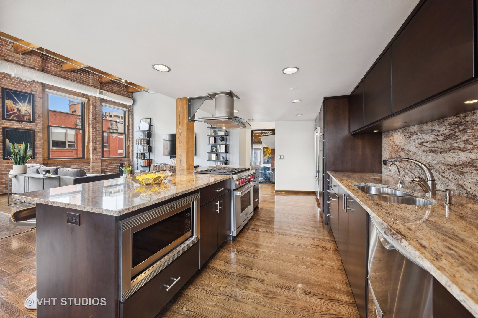 400 South Green Street, Unit 556 Chicago, IL 60607 - Photo 9 of 27