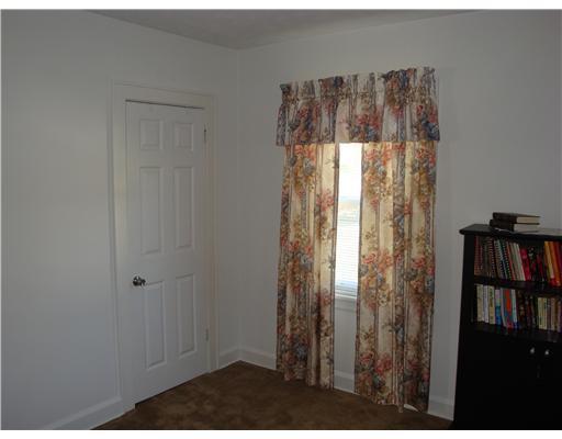 1282 West Sparrow Road Springfield, OH 45502 - Photo 8 of 16
