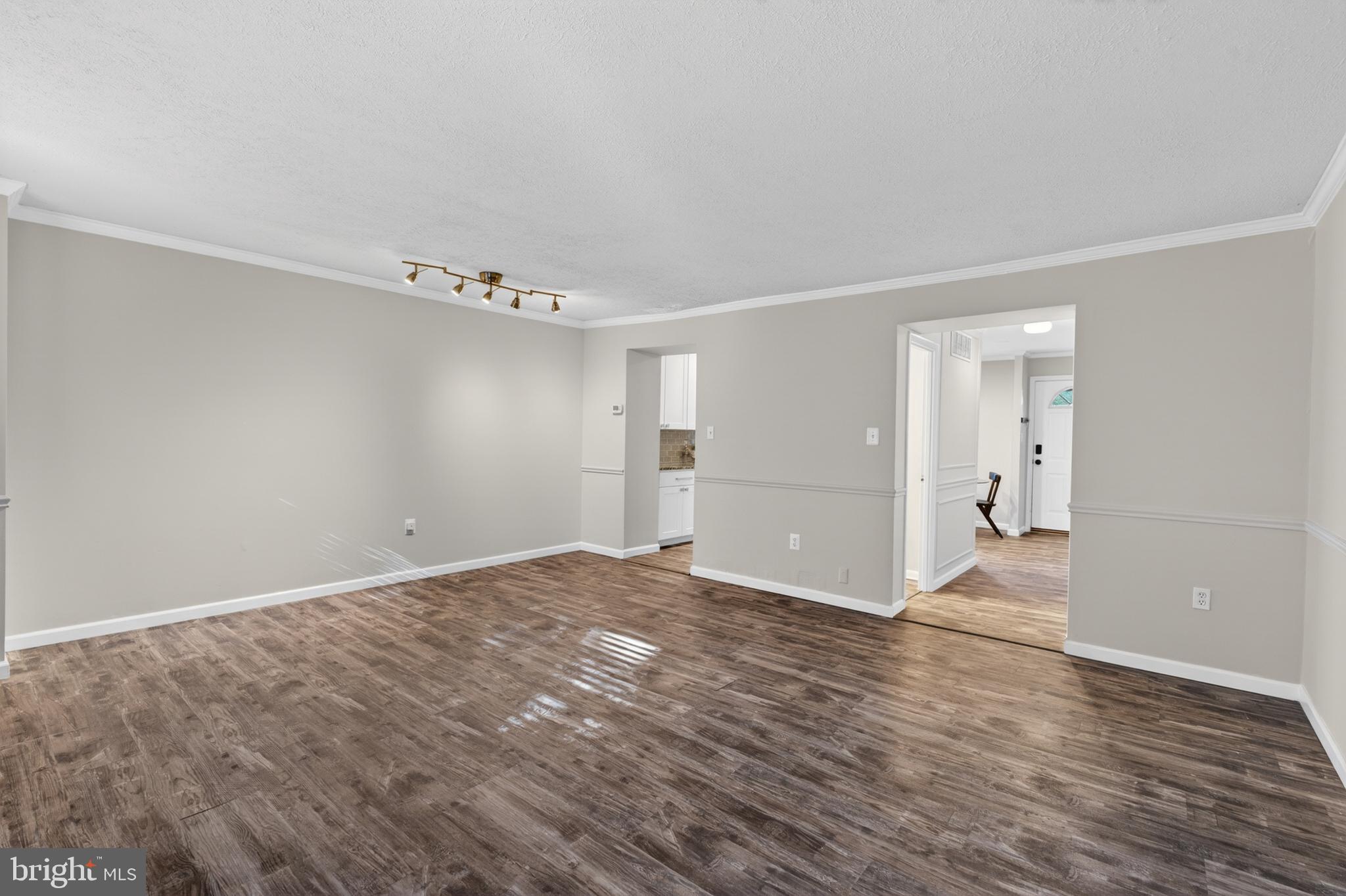 9333 Pan Ridge Road Baltimore, MD 21234 - Photo 13 of 37