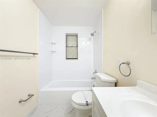 $1,650 | 2335 Northeast 172nd Street, Unit 4, North Miami Beach, FL 33160