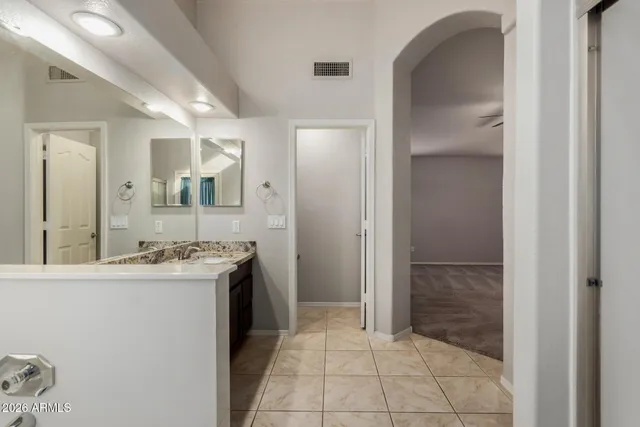 $2,450 | 3939 East Encinas Avenue, Gilbert, AZ 85234