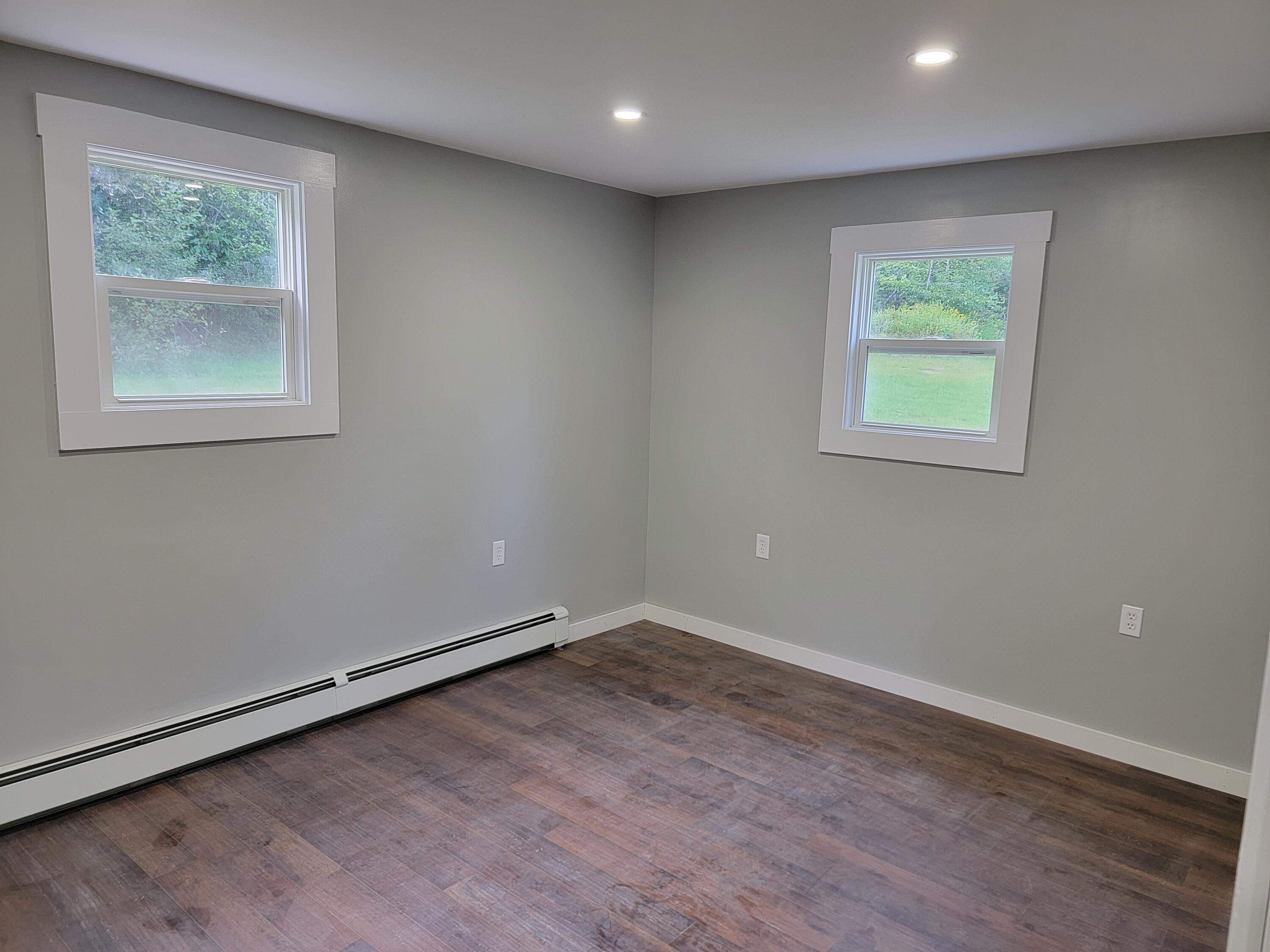 346 Middle Street Farmington, ME 04938 - Photo 20 of 40 346 Middle St