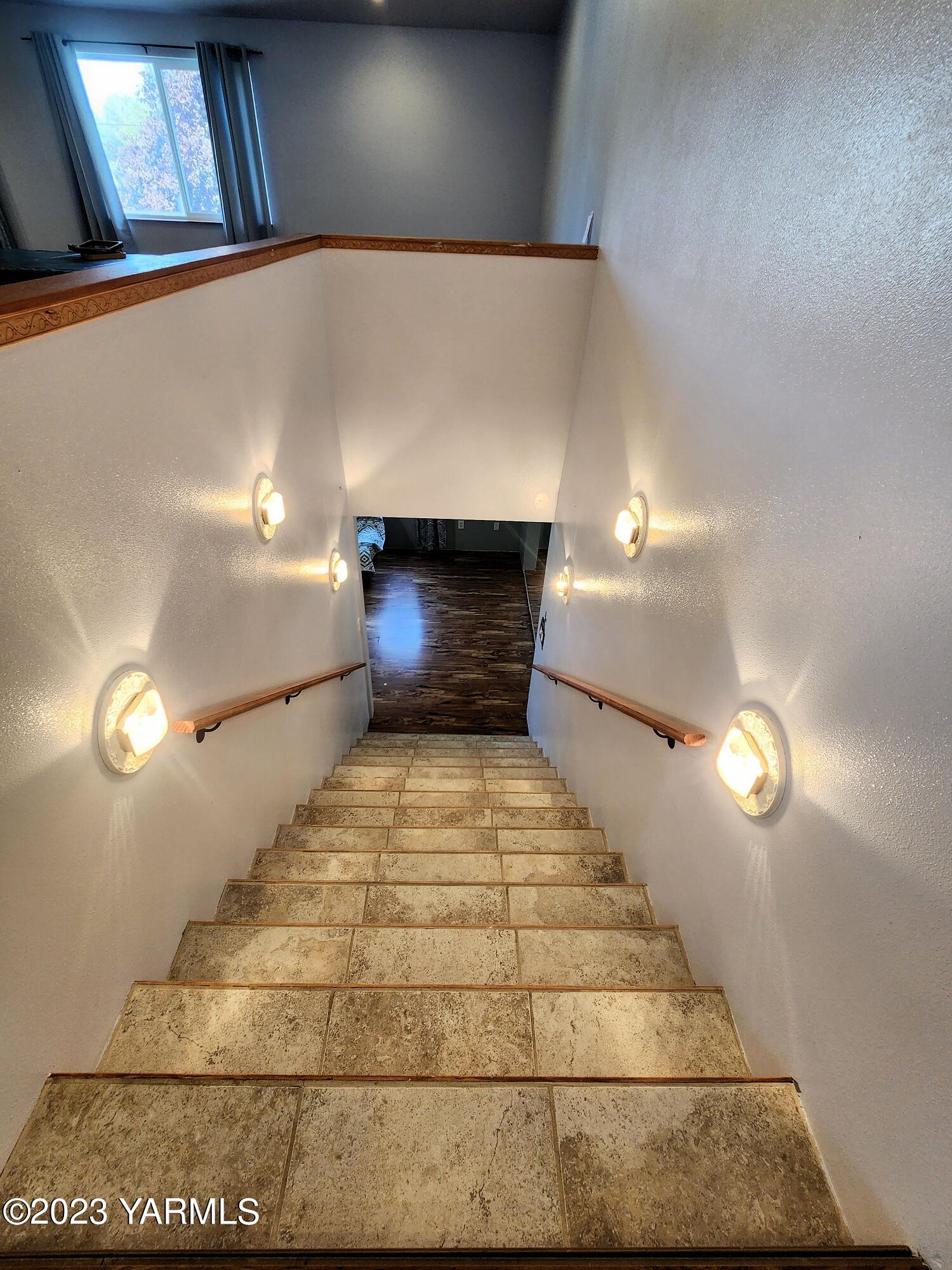 231 Taylor Loop Road Selah, WA 98942 - Photo 16 of 18