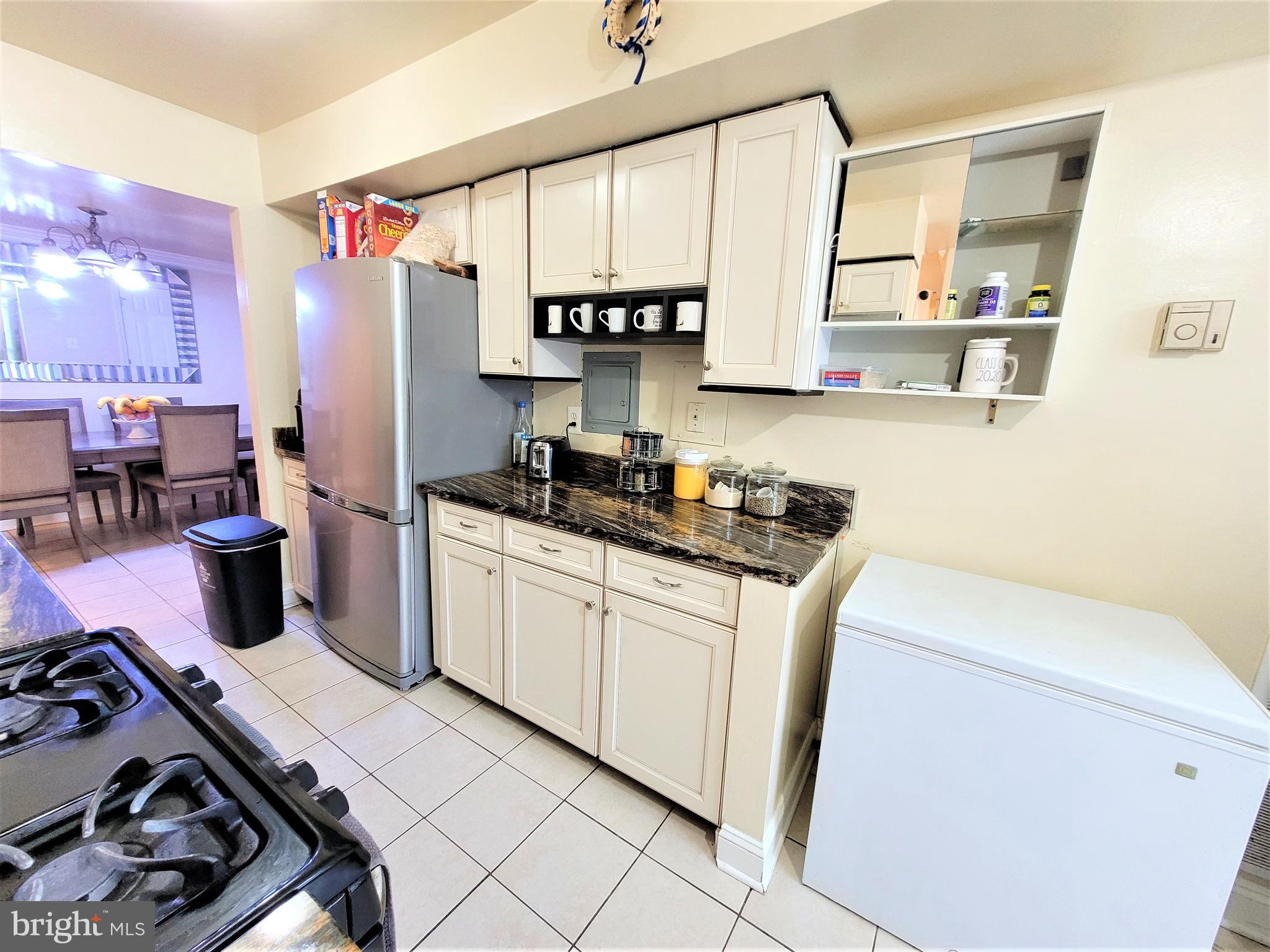 3350 Woodburn Road, Unit T2 Annandale, VA 22003 - Photo 14 of 57 Kitchen