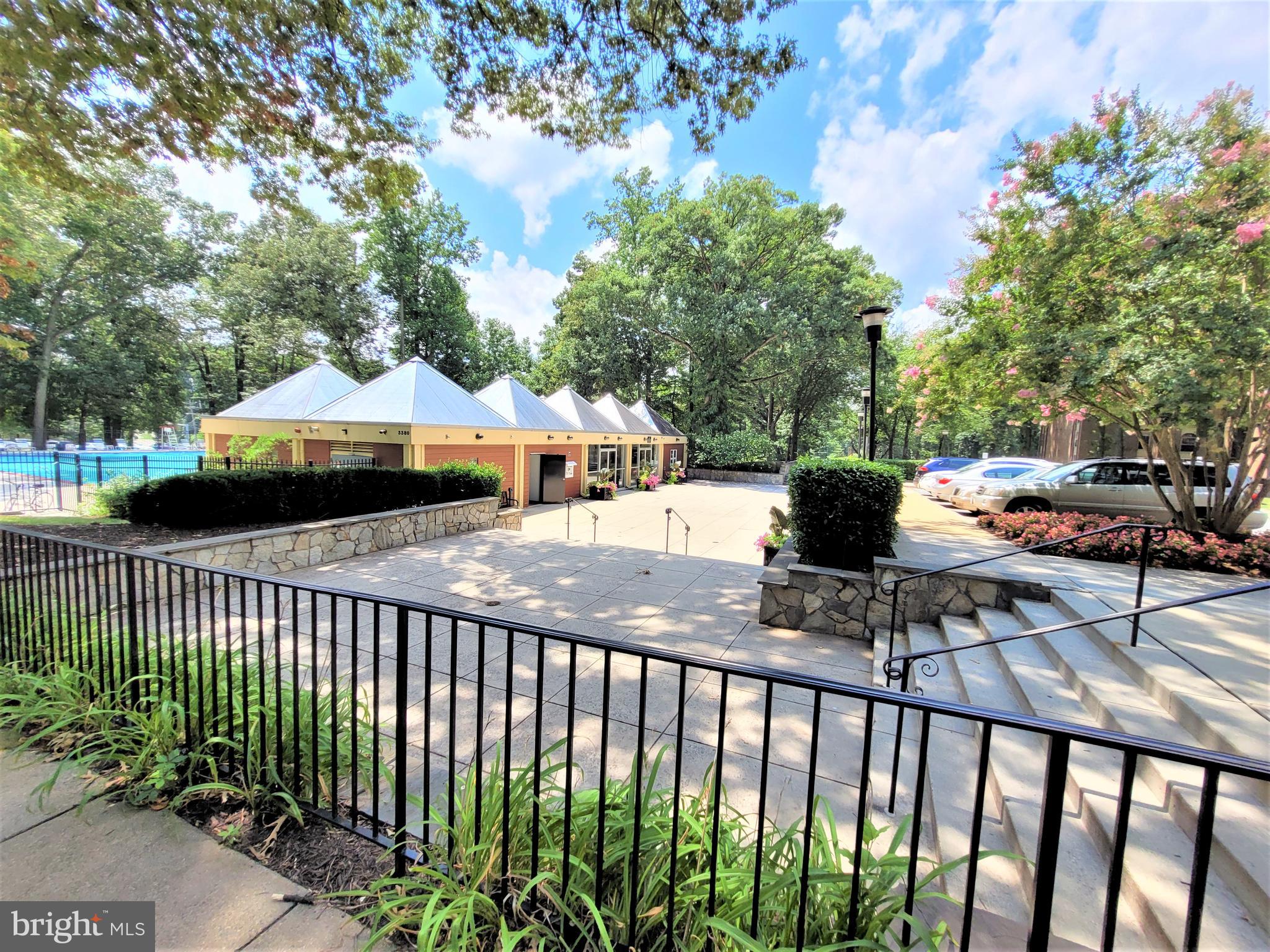 3350 Woodburn Road, Unit T2 Annandale, VA 22003 - Photo 35 of 57 Office - Club House