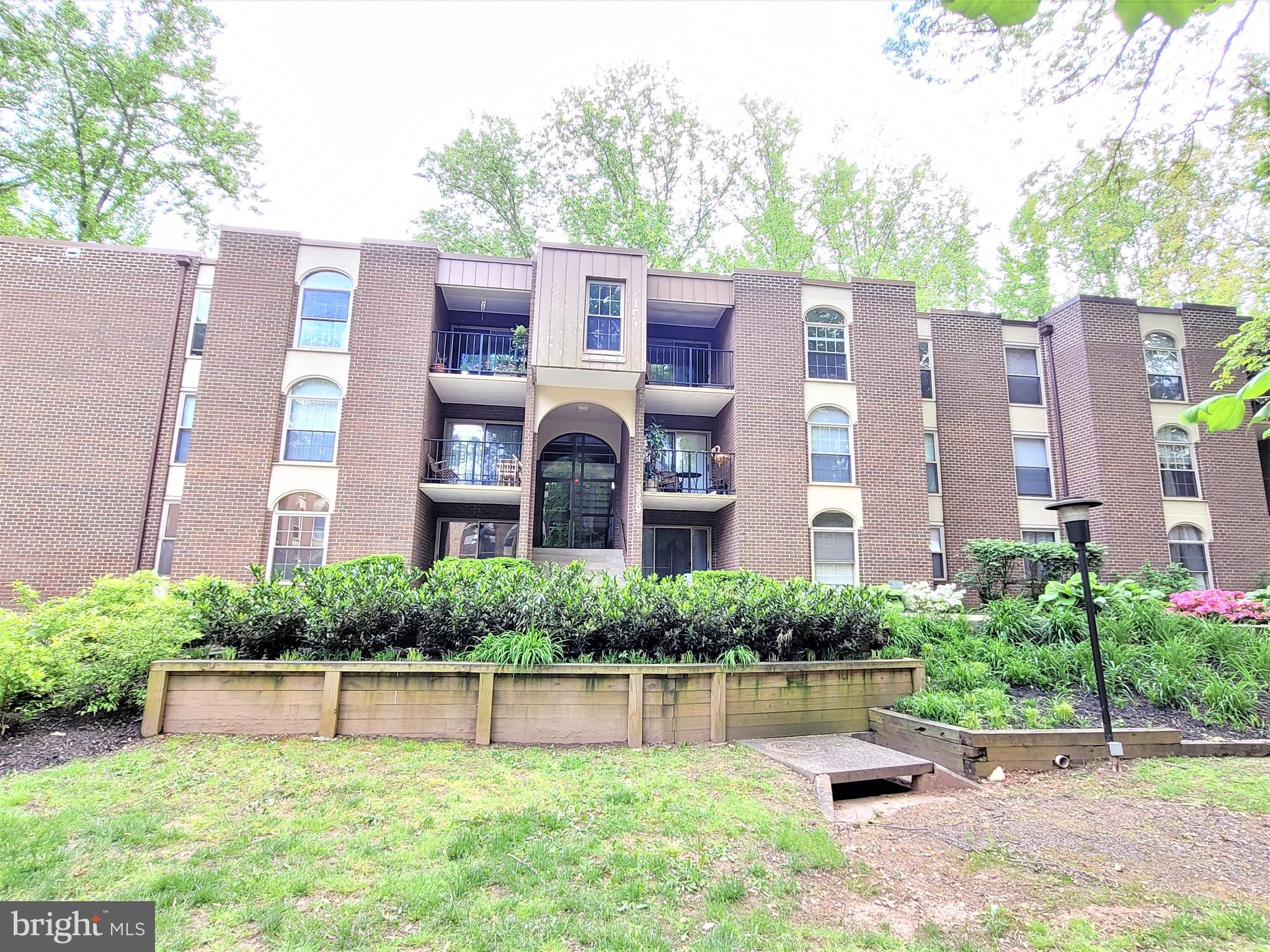 3350 Woodburn Road, Unit T2 Annandale, VA 22003 - Photo 4 of 57 Front of Building 3350