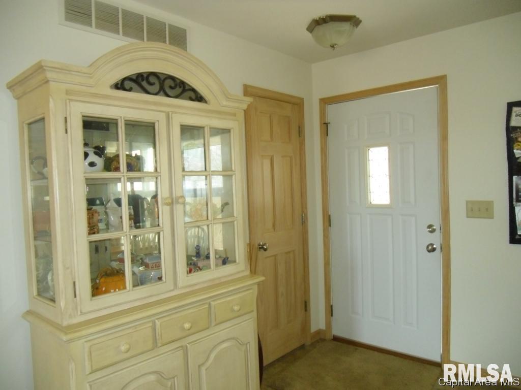 2346 English Road Murrayville, IL 62668 - Photo 4 of 20