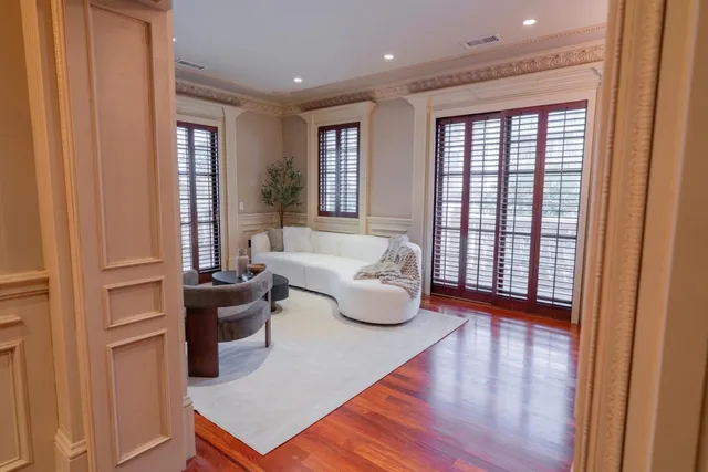 $2,580,000 | 222 6th Avenue, Unit 302, San Mateo, CA 94401