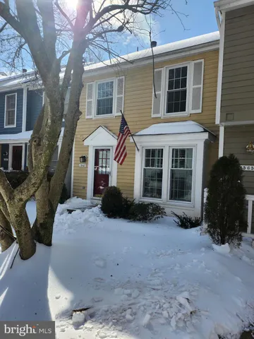 $588,500 | 1563 Twisted Oak Drive, Reston, VA 20194