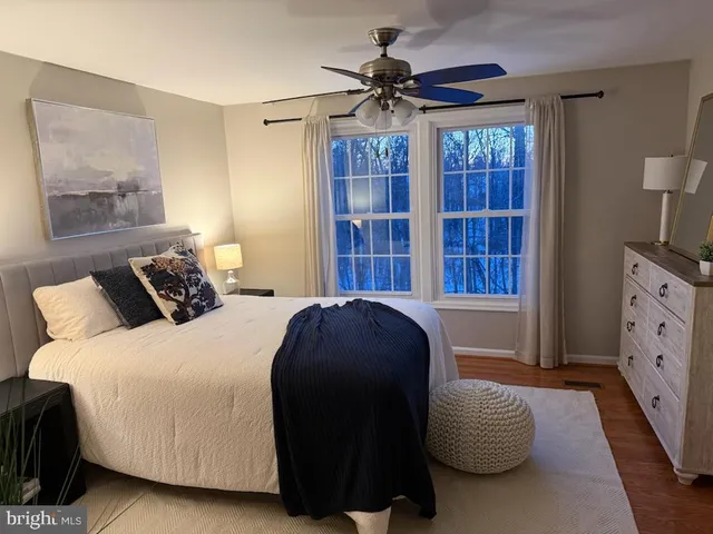 $588,500 | 1563 Twisted Oak Drive, Reston, VA 20194