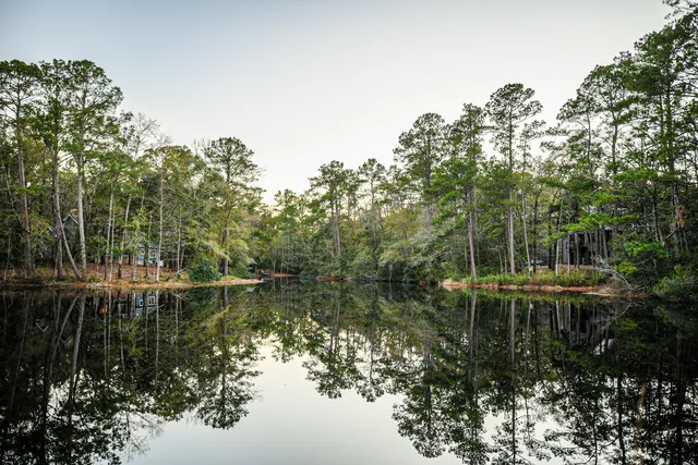 $949,000 | 19 Middleton Oaks Road, Charleston, SC 29414